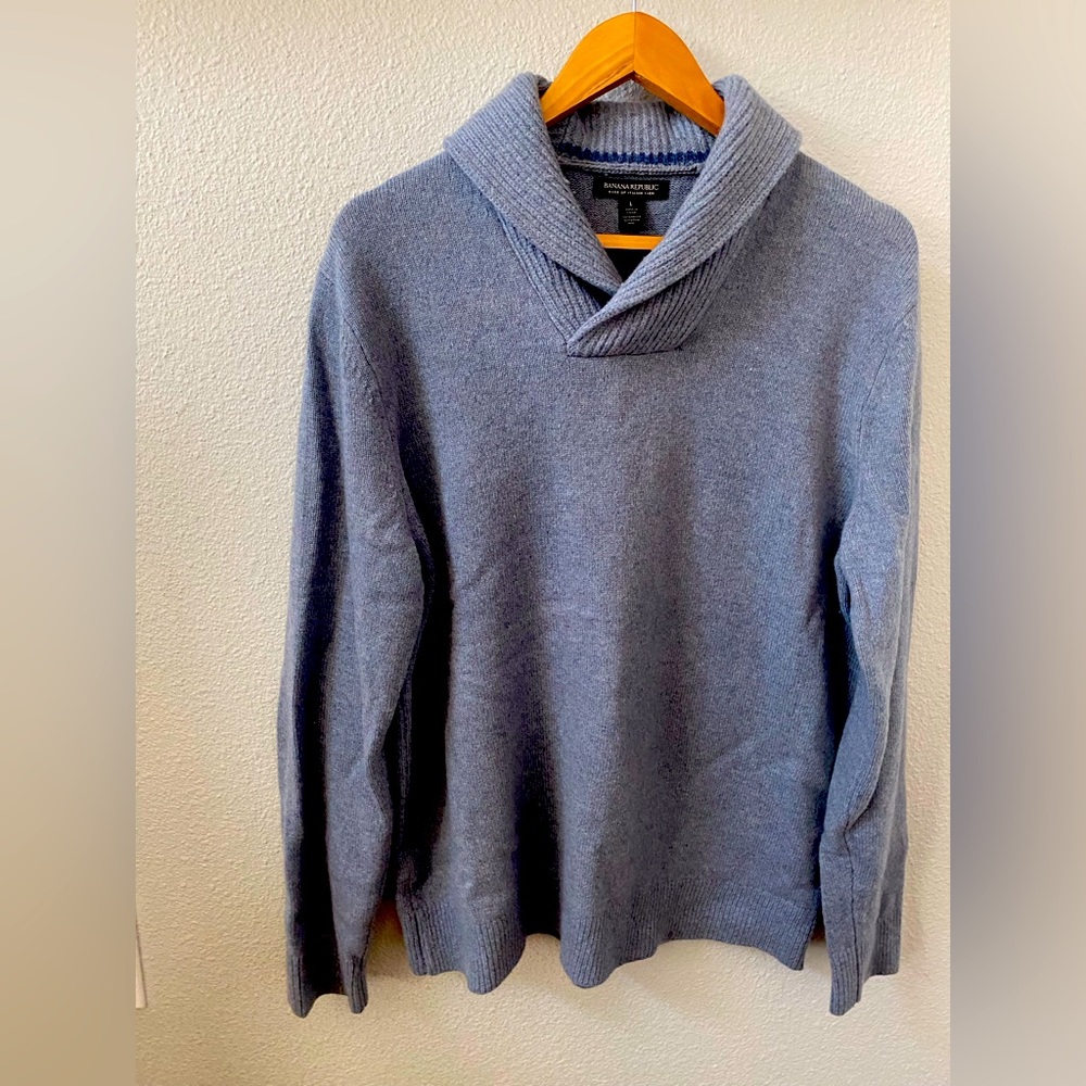 Banana Republic men’s large sweater